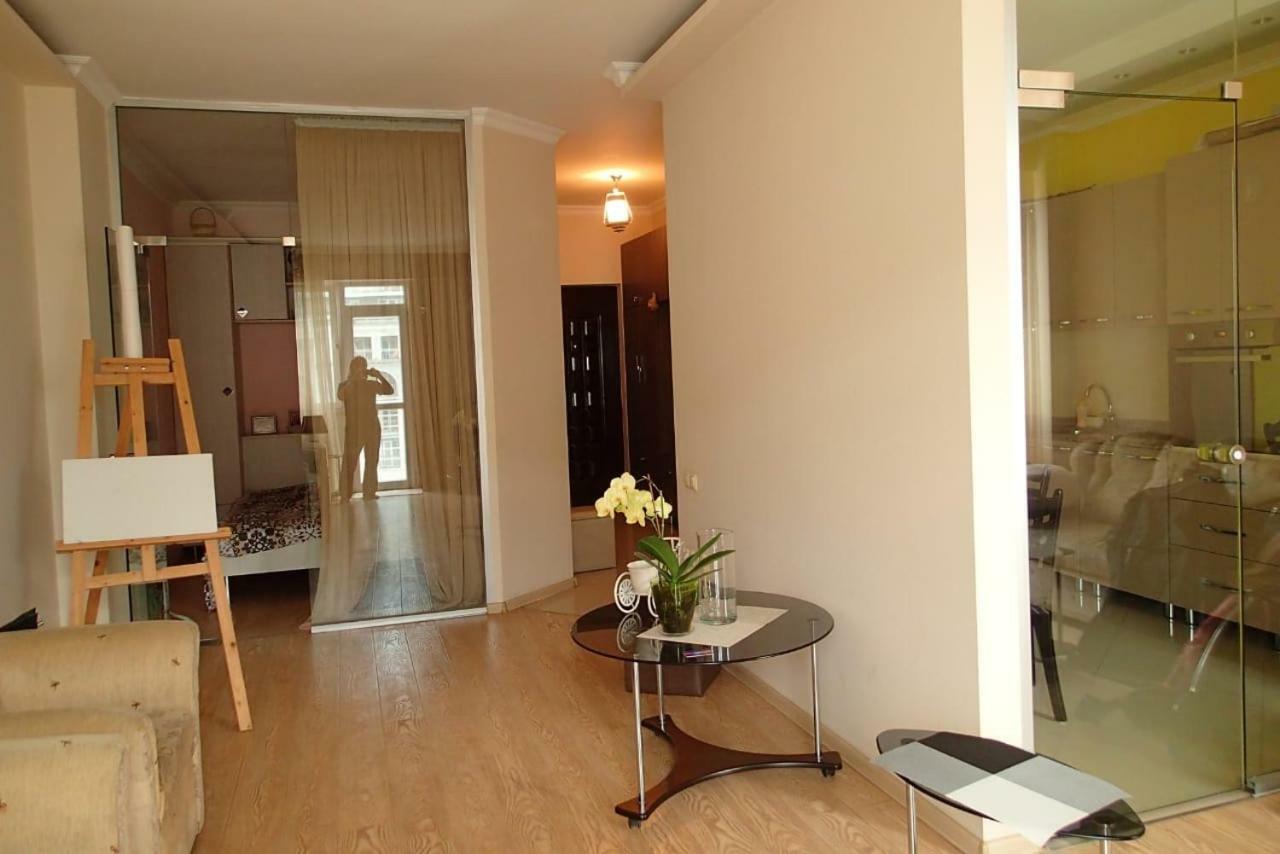 Cocorina Apartment Batumi Exterior foto